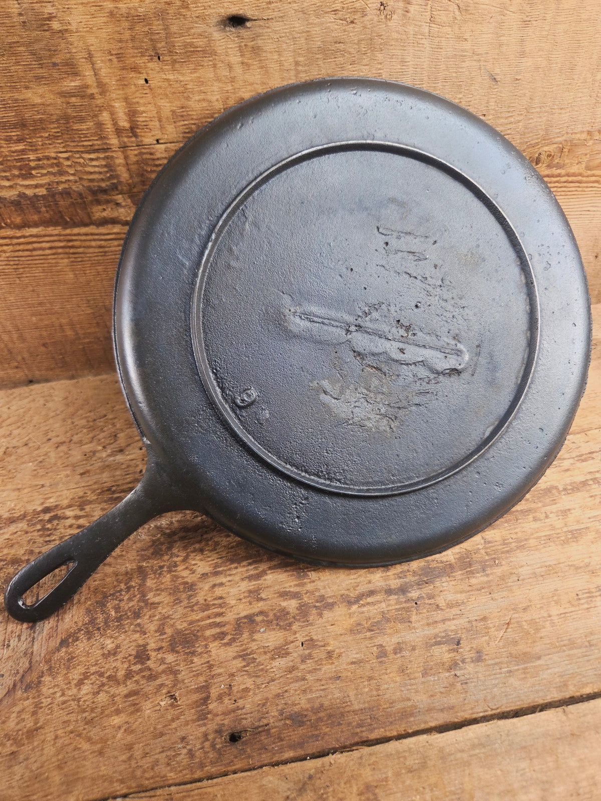 Late 1800’s Antique #9 Round Stove Eye Griddle with Gate mark and Raised 9 straight handle Griddle