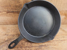 Antique elegant gate-marked unknown #9 skillet. Wonderfully preserved. Est 1880’s Era. Flat handle #7 Pattern Skillet
