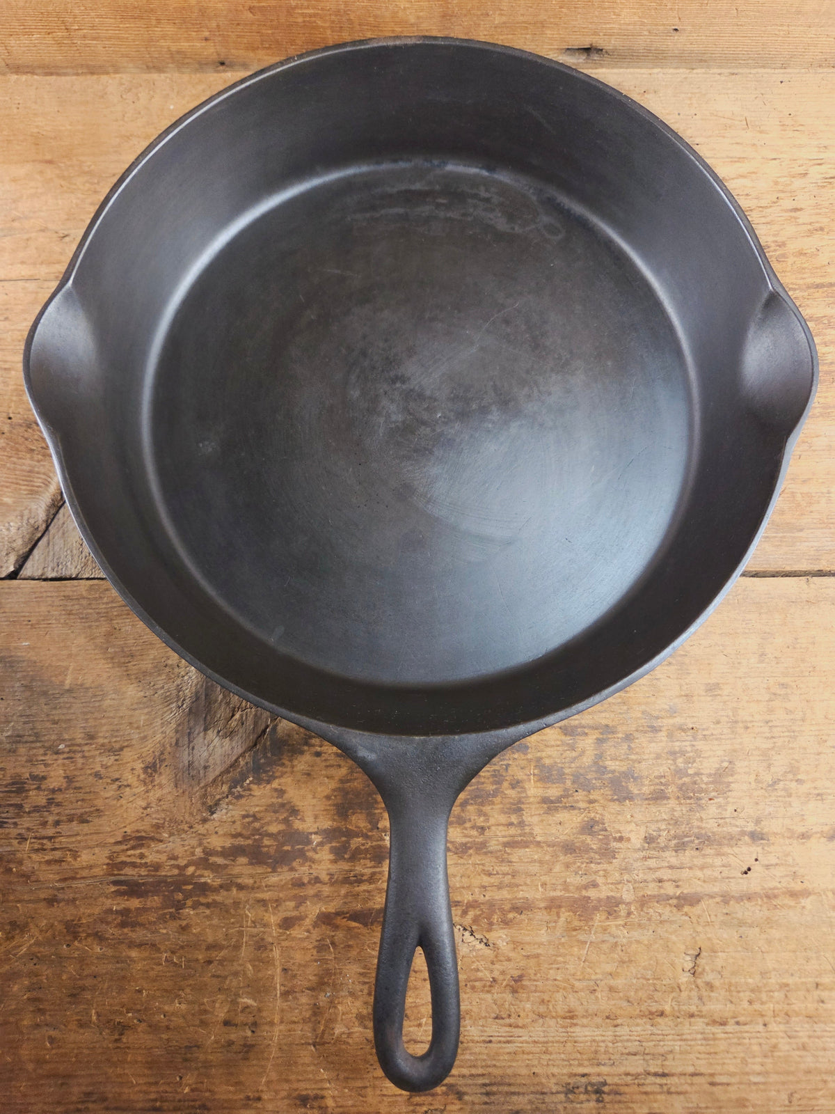 HTF and Gorgeous! Early 1900’s Wagner ’Arc Straight’ logo #11 Cast Iron Skillet Skillet