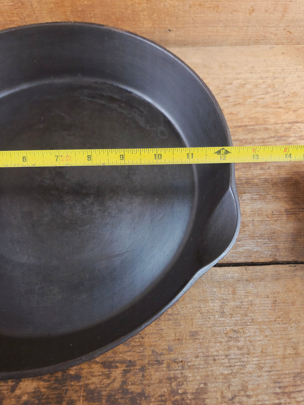HTF and Gorgeous! Early 1900’s Wagner ’Arc Straight’ logo #11 Cast Iron Skillet Skillet