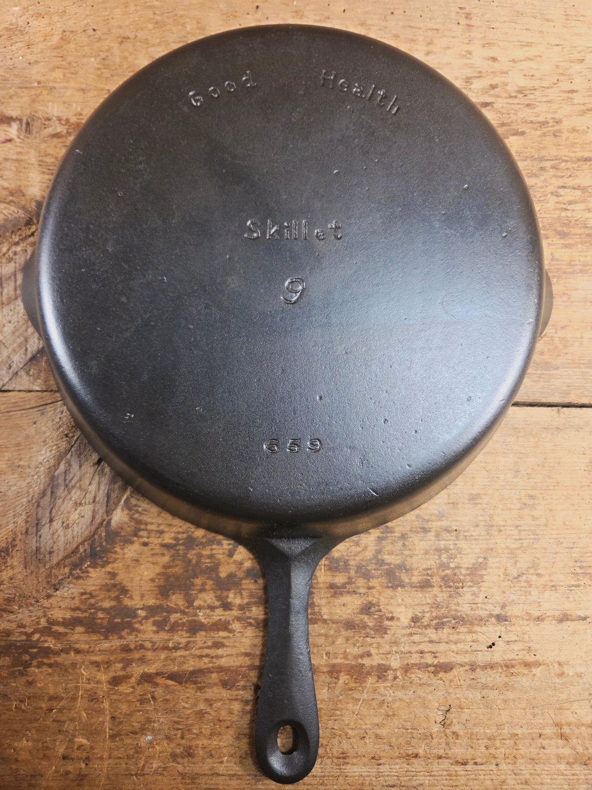 Griswold’s Good Health #9 Cast Iron Skillet 659. Classic Department store piece! Skillet