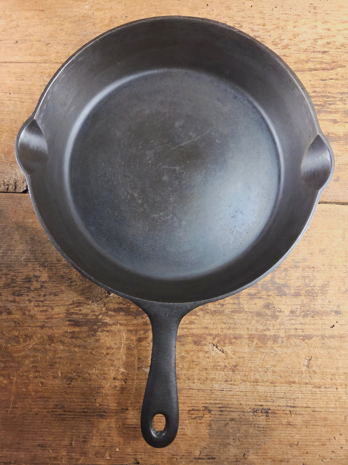 Griswold’s Good Health #9 Cast Iron Skillet 659. Classic Department store piece! Skillet