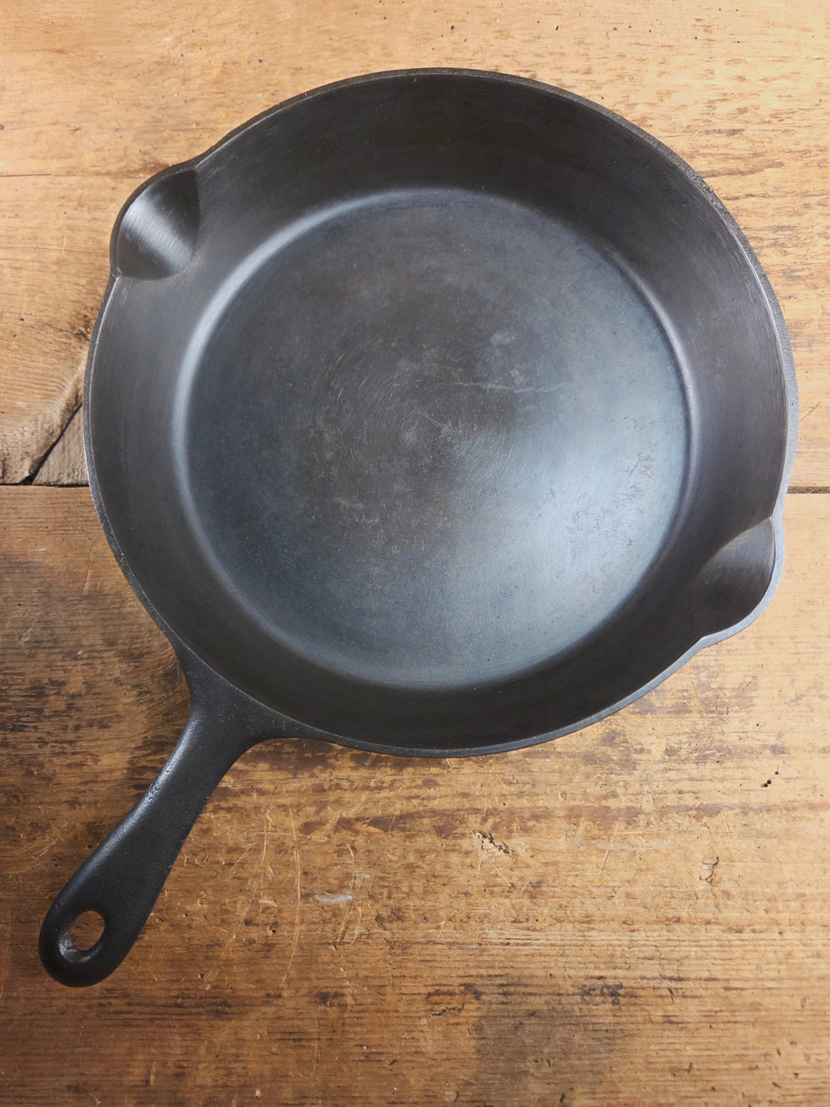 Griswold’s Good Health #9 Cast Iron Skillet 659. Classic Department store piece! Skillet