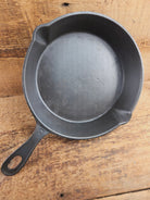 Antique elegant gate-marked unknown #8 skillet. Wonderfully preserved. Est 1880’s Era. Flat handle # Pattern Skillet