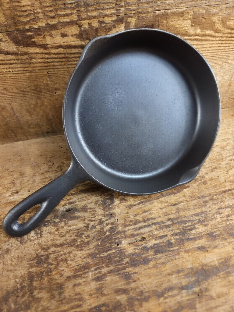 Classic Egg Skillet! 1920’s Favorite Piqua Ware #3 Skillet 3 A Skillet