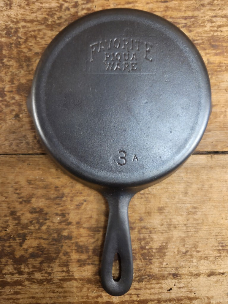 Classic Egg Skillet! 1920’s Favorite Piqua Ware #3 Skillet 3 A Skillet