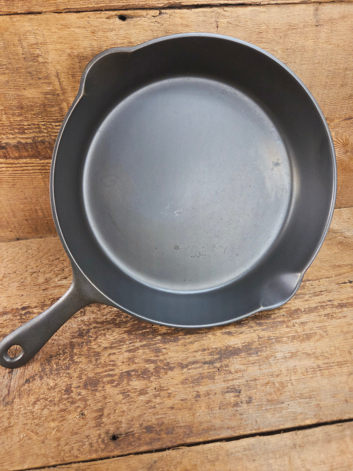 Very cool skillet. Griswold’s Good Health #9 Cast Iron Skillet 659. Classic Department store piece! Skillet