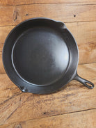 Awesome and tough to find! Scarce smooth bottom #12 Vollrath cast iron skillet. This is a conversation starter! Skillet