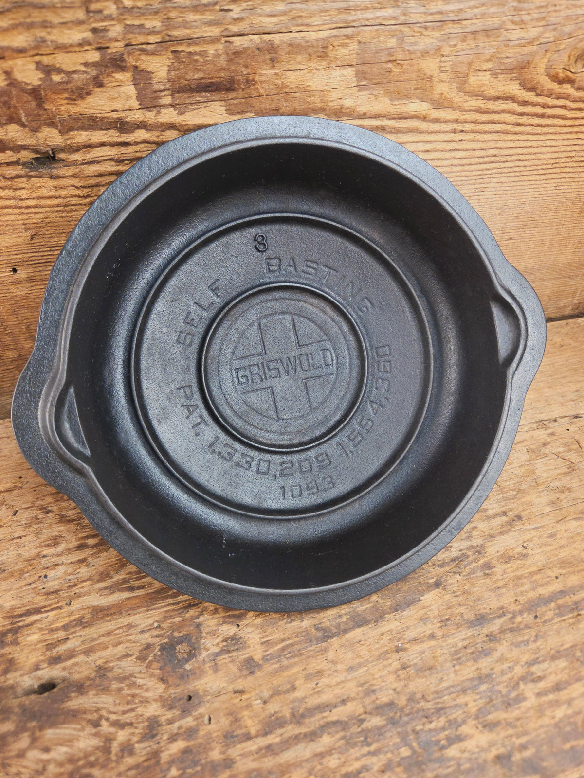 Awesome Griswold No. 3 Cast Iron Skillet Lid with Small Block Logo 1093. Tough to find so cool to own! Skillet