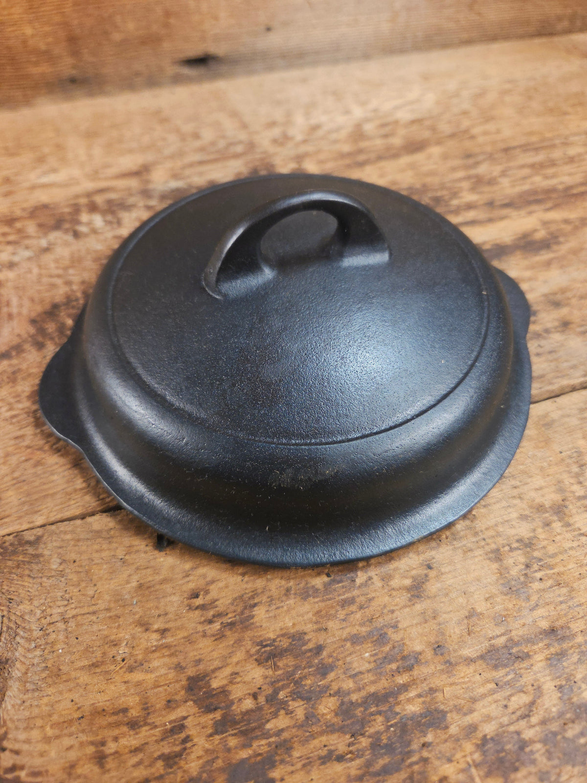 Awesome Griswold No. 3 Cast Iron Skillet Lid with Small Block Logo 1093. Tough to find so cool to own! Skillet