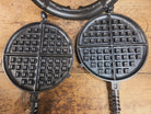 Gorgeous and the biggest made! Hard to Find 1930’s Griswold #9! waffle iron with short base. 316/317 Paddles matching