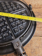 Gorgeous and the biggest made! Hard to Find 1930’s Griswold #9! waffle iron with short base. 316/317 Paddles matching
