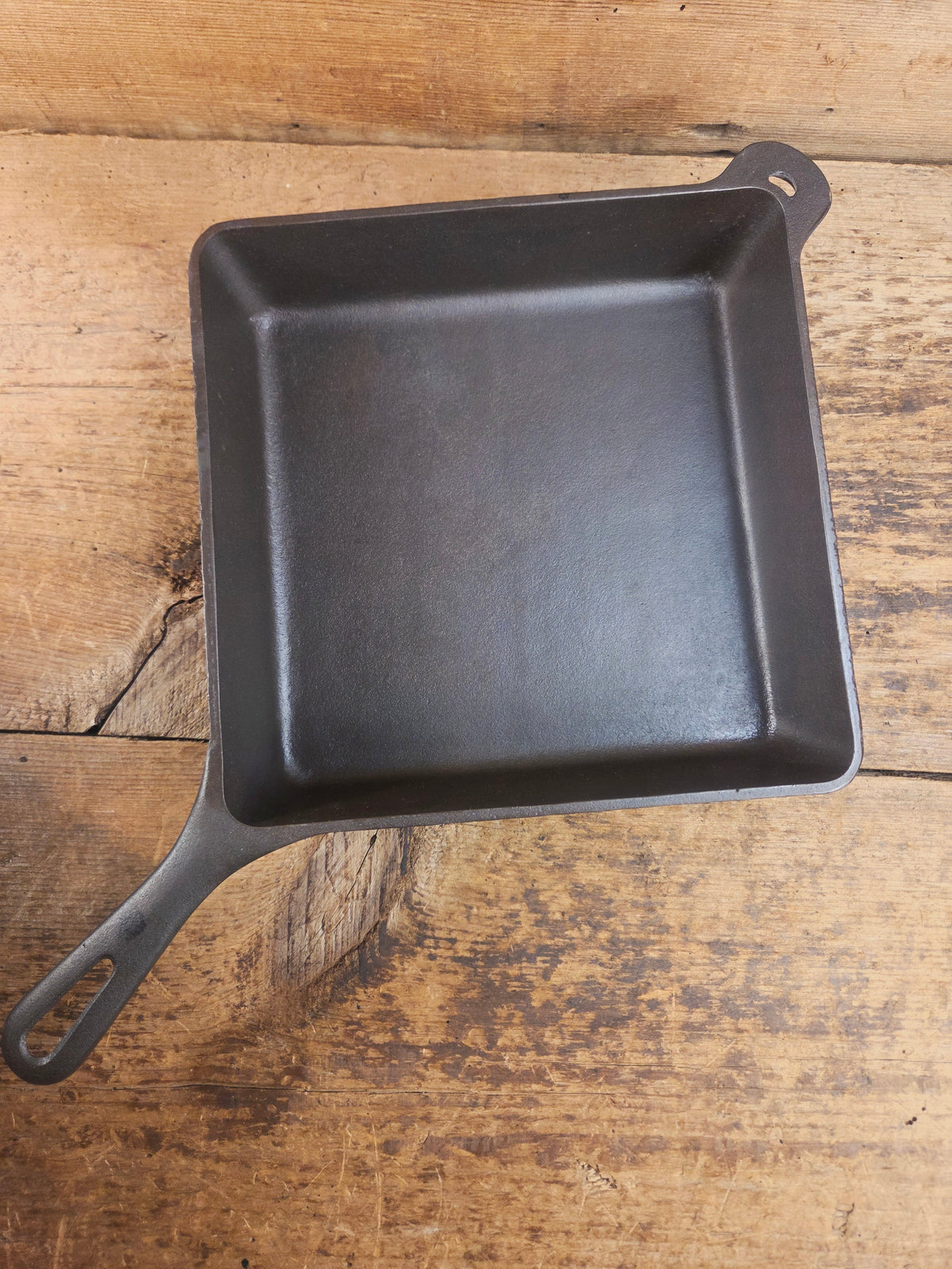1940’s Griswold No. 768 Square-Fry Skillet with Small Block Logo Erie PA ’E’ Skillet