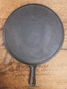 Amazing! Antique #12 handled round griddle! PERFECT pizza griddle or griddle for the cabin! Griddle