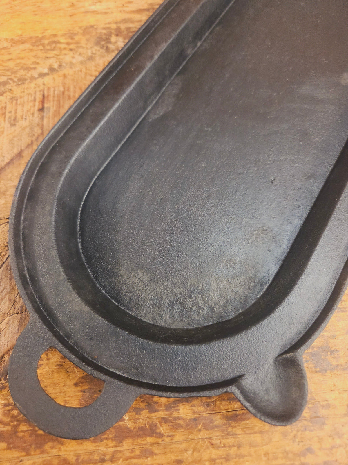 1800’s #7 Antique Gate-marked Long Griddle/Fish Fryer Griddle