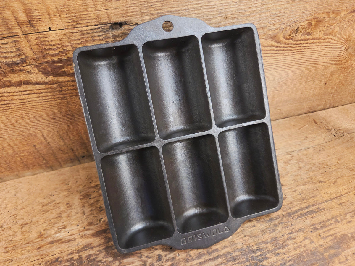WOW. Tough To Find 1920’s LARGE Griswold No. 16 French Roll Bread 6 cup 6139 Bakeware