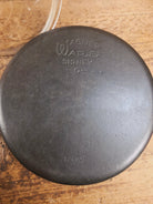 1930’s Beautiful! Wagner #8 Dutch Oven with GLASS lid! 1268. Perfect for soups breads or stews! Dutch Ovens Trivets &