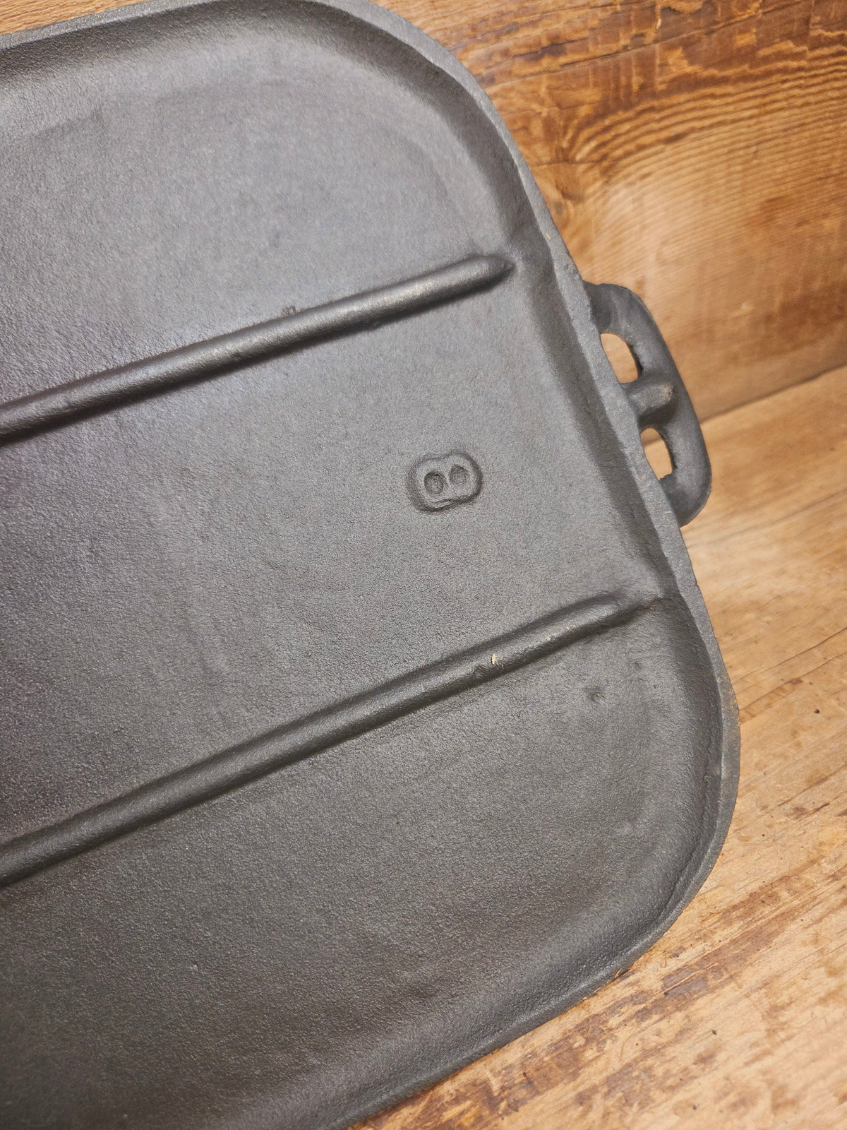 BSR Birmingham Stove and Range #8 Raised Number Cast Iron Griddle. Perfect camp griddle! Griddle