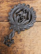 Griswold made small ’American Eagle’ table trivet. #1736 perfect for your kitchen or dinner table! Dutch Ovens Trivets