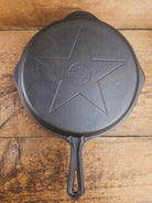 Mint Condition Lodge 4-In-1 star logo Combo Cooker. So versatile and elegant. Perfect gift or fully restored daily