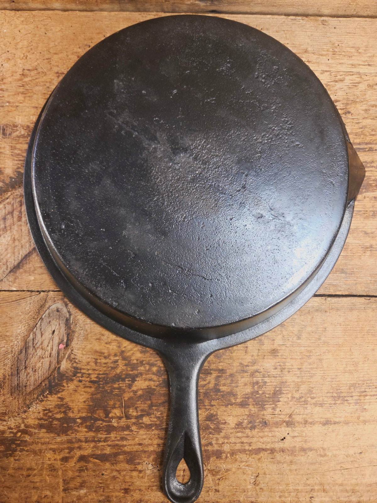 WOW! Authentic Philo Penfield Stewart Mid 1800’s elegant HUGE raised P.P.S. #11 skillet. This is a tough one to find!