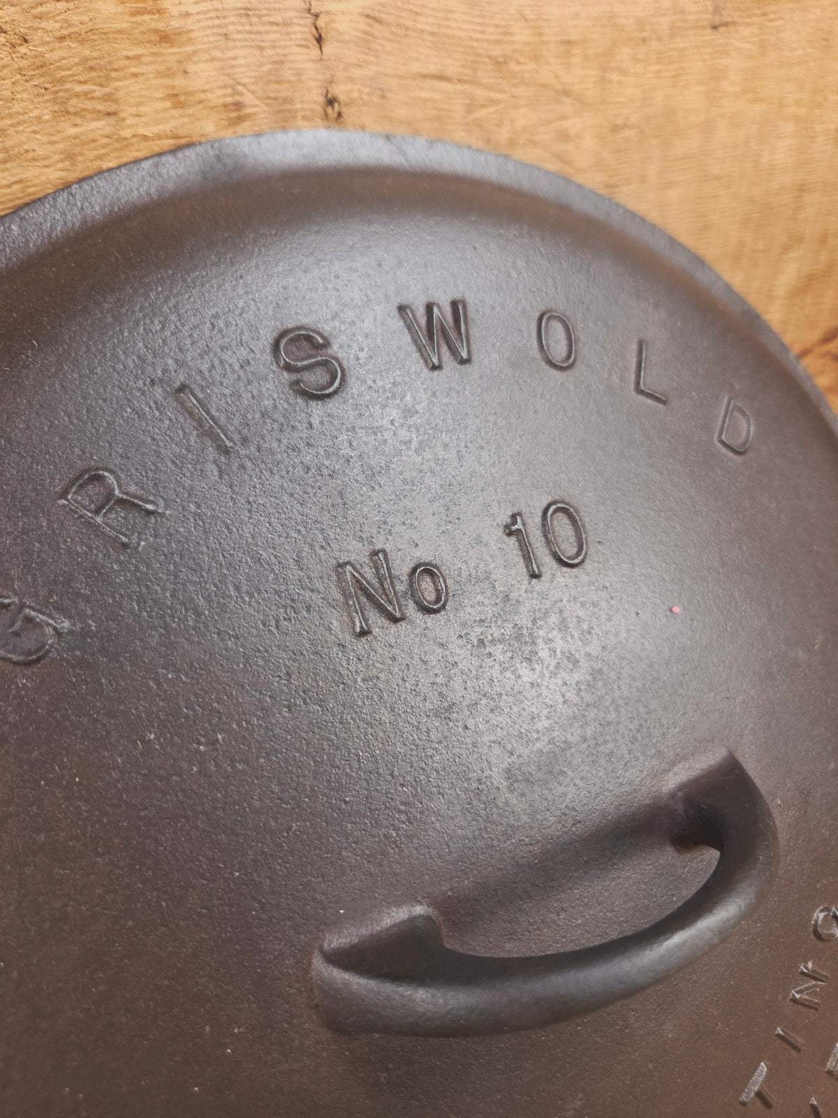 Need a lid? Hard to find 1920’s Griswold No. 10 Skillet Lid with Large Block Logo 470 Skillet