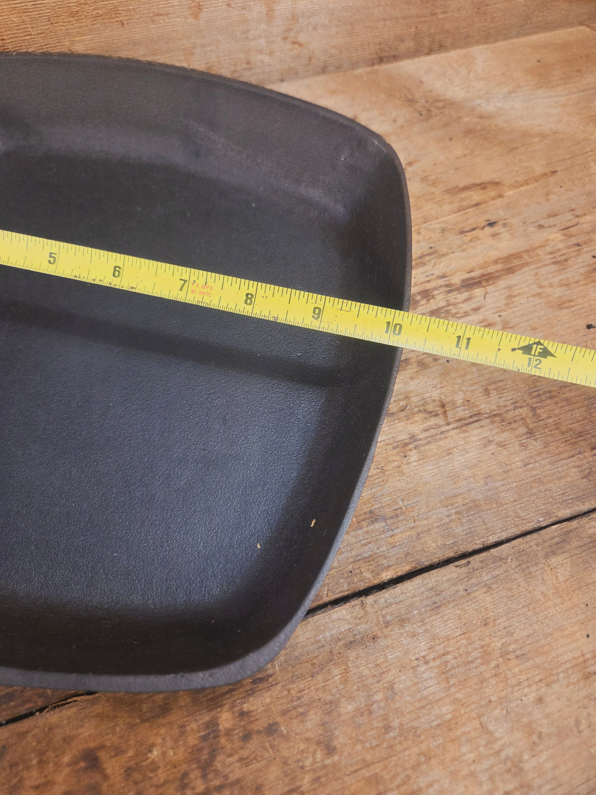 Great daily workhorse! 1950’s era Birmingham (BSR) Stove & Range cast iron square fryer skillet Skillet