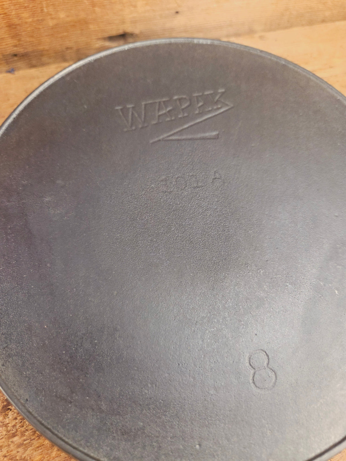 1920’s Wapak ’Z Logo’ #8 Skillet 101. Each Wapak is unique and tells its own story! Skillet