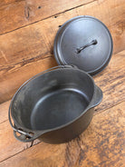 Daily workhorse! 1940’s Griswold #8 Tite-Top Dutch Oven Large Block Logo 1278 C and EZ Clean Lid Dutch Ovens Trivets &
