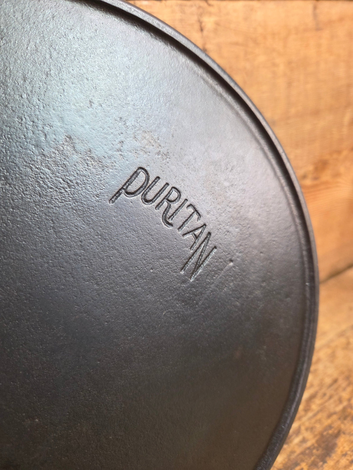 Gorgeous HTF Favorite Stove and Range made Puritan No. 10 Skillet Skillet