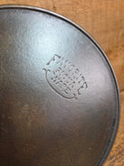 Beautiful 1910’s Early Favorite Piqua Ware #9 Cast Iron Skillet Smiley Logo Skillet