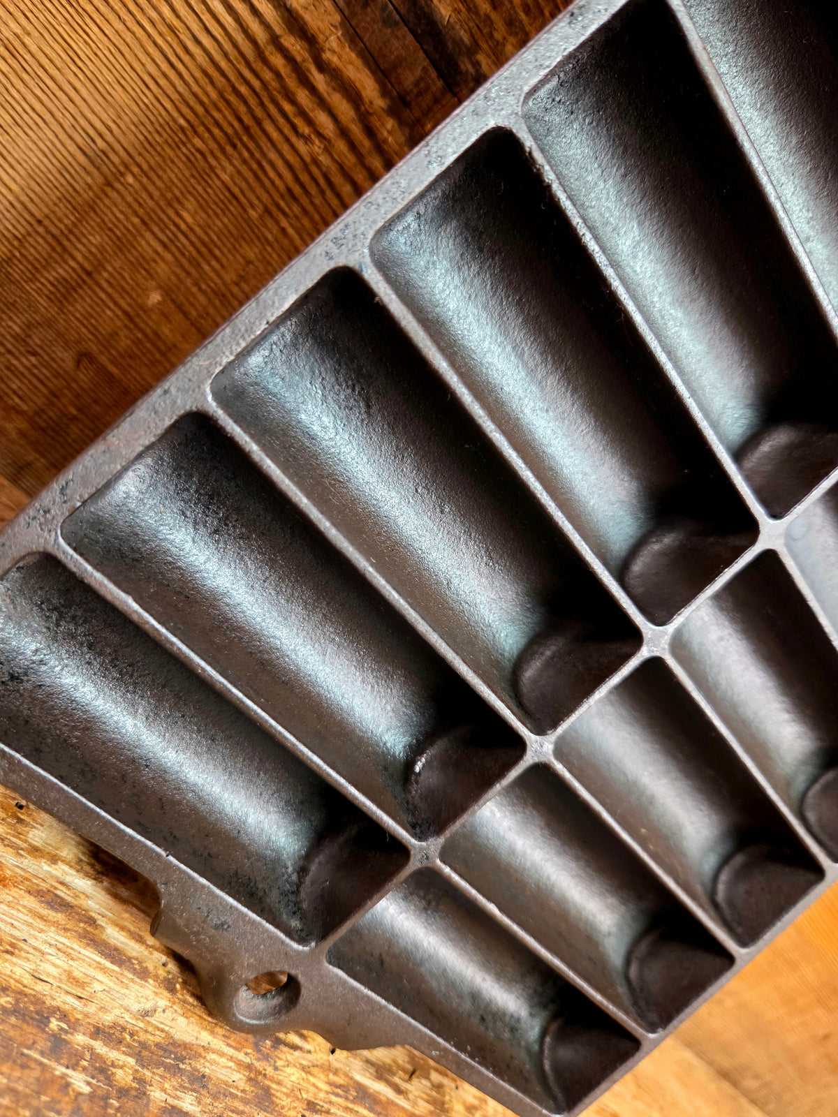 Beautiful gift idea for bakers and a tough one to find! Favorite Piqua #23 Bread Stick Pan Bakeware
