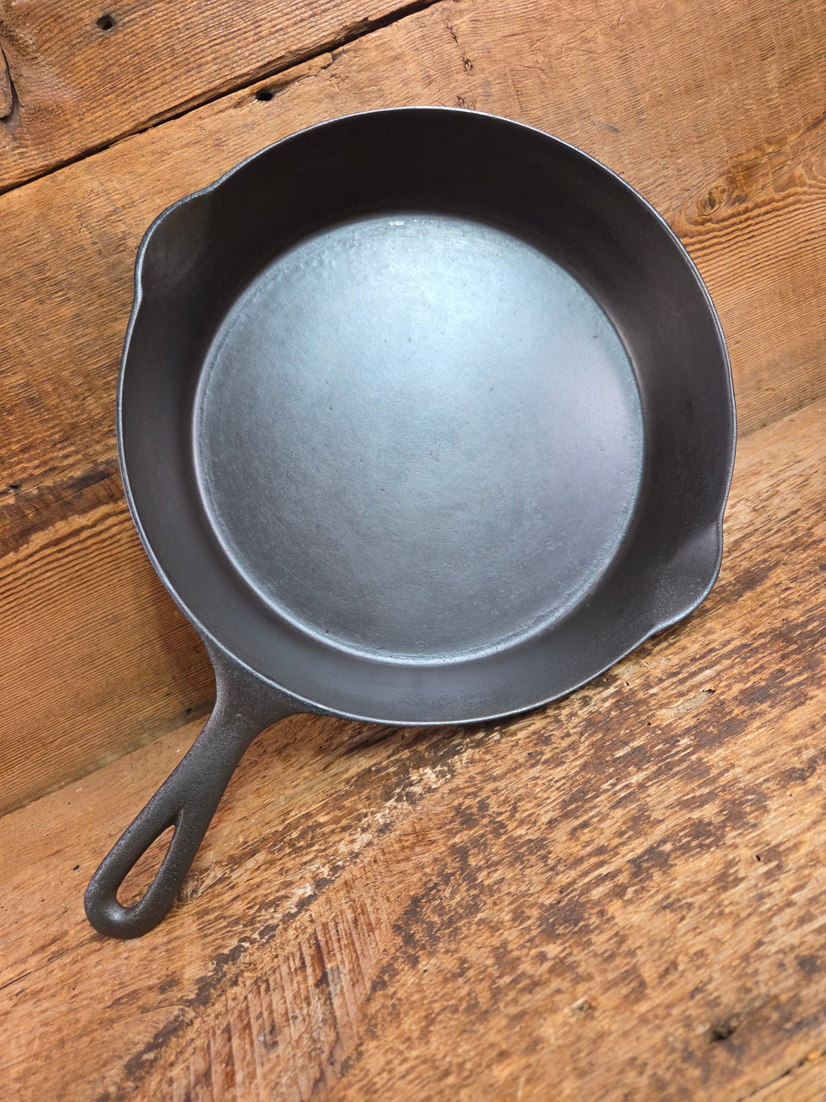 The Classic #8 Favorite made Puritan No. 8 Cast Iron Skillet Skillet