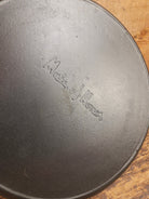 WOW! Maid of Honor (Lodge?) #8 skillet. Hard to find awesome design! - Skillet