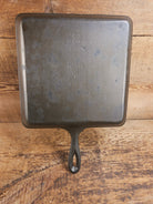 Sleek and elegant mid 1900’s Lodge square cast iron skillet. SQSK and #8 markings. Versatile pan for your arsenal!