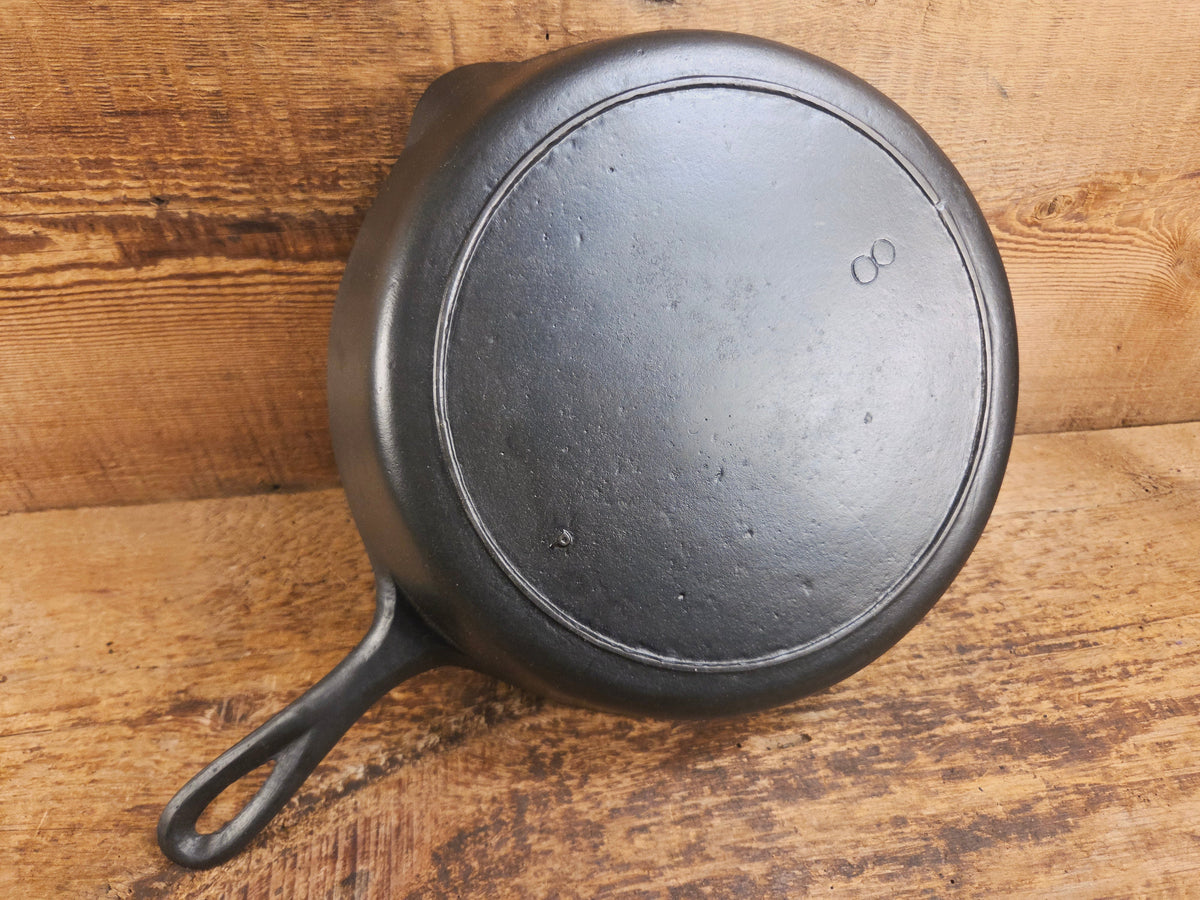 1910’s very early Lodge #8 Cast Iron Skillet with Single Notch and Raised P! - Skillet