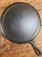 1910’s very early Lodge #8 Cast Iron Skillet with Single Notch and Raised P! - Skillet