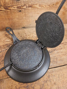 WOW. Mint Condition and Scarce to find as a complete set. 1890’s Griswold Pizzelle wafer iron. Absolutely gorgeous