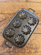 Great gift! Pre 1900’s closed frame Antique Gate-Marked #10 Turks Head Pan - Bakeware