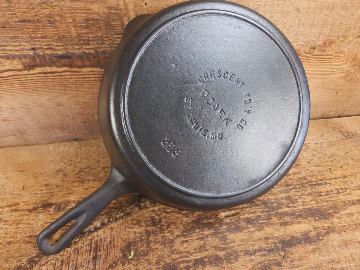 Midwest favorite! Missouri made Crescent Fndry ’Ozark’ #8 Cast Iron Skillet - Skillet