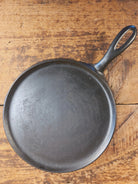 Awesome single serve piece! Lightweight early 1920 Griswold Slant Logo Vintage Griddle #8 Erie 738 - Griddle
