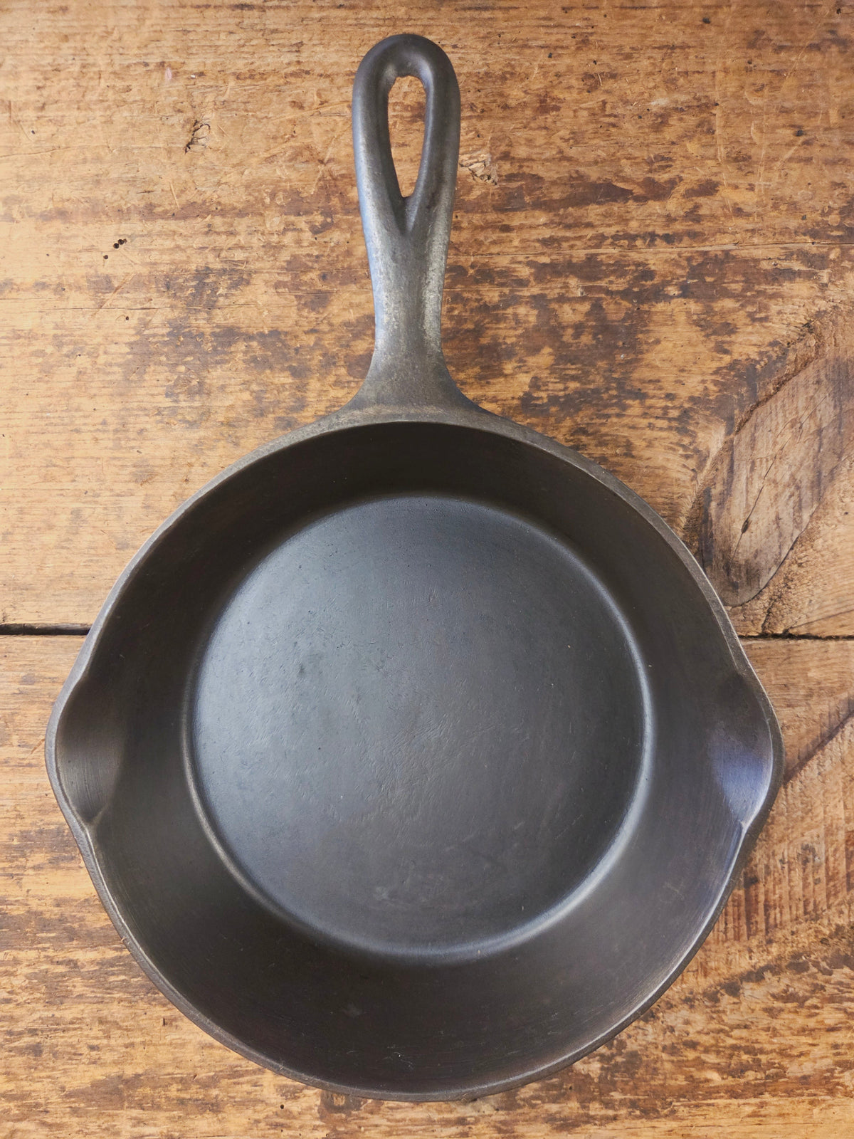 1920’s Chicago Hardware made Favorite Cook Ware #5Q Cast Iron Skillet - Skillet