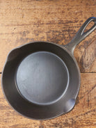 1920’s Chicago Hardware made Favorite Cook Ware #5Q Cast Iron Skillet - Skillet