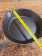 1920’s Chicago Hardware made Favorite Cook Ware #5Q Cast Iron Skillet - Skillet
