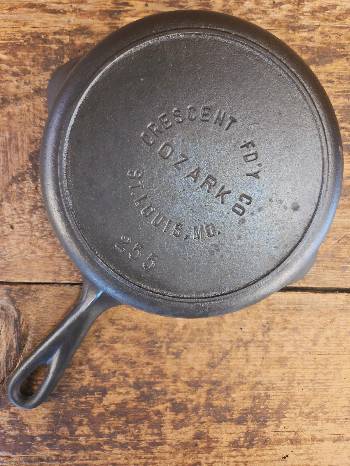 Midwest favorite! Missouri made Crescent Fndry ’Ozark’ #5 Cast Iron Skillet - Skillet