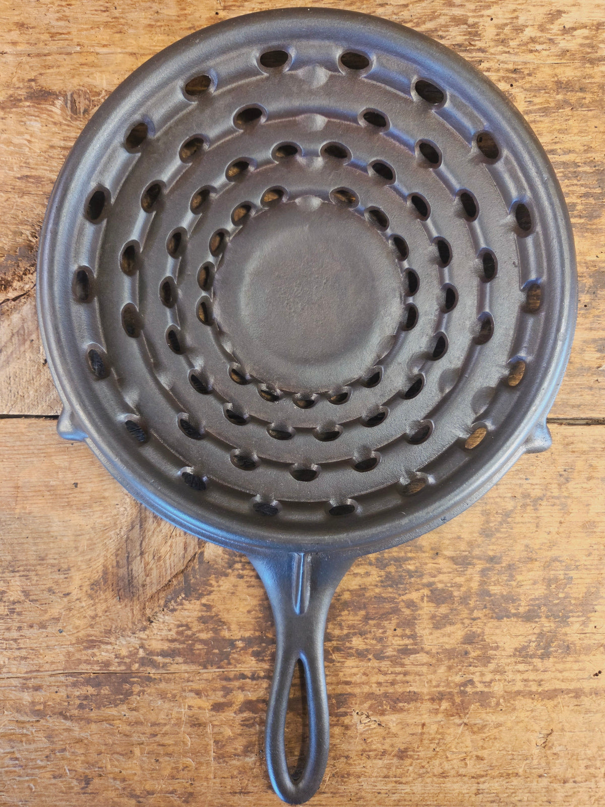 Very Cool 1 of 2 Silver Co. Brooklyn Broiler top. Great as a standalone or a set completer - Skillet
