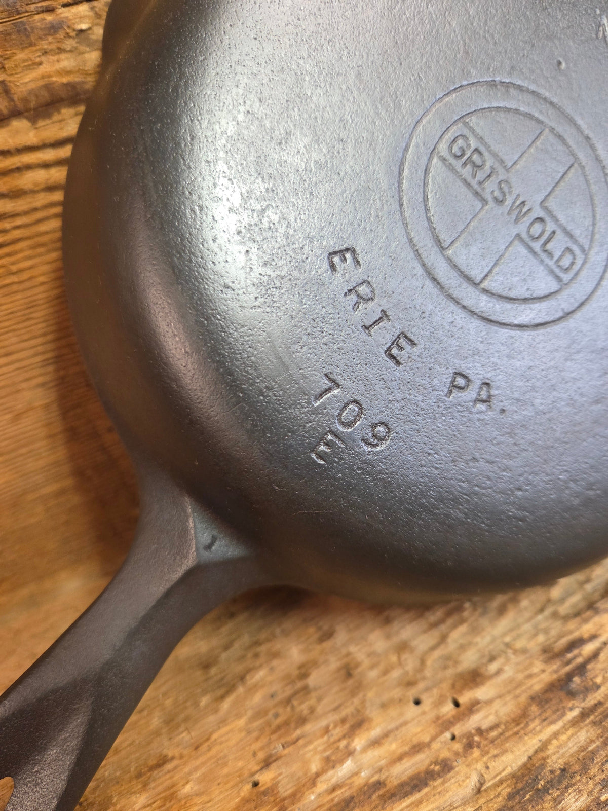 1940’s Griswold No. 3 Cast Iron Egg Skillet with Small Block Logo 709 E - Skillet