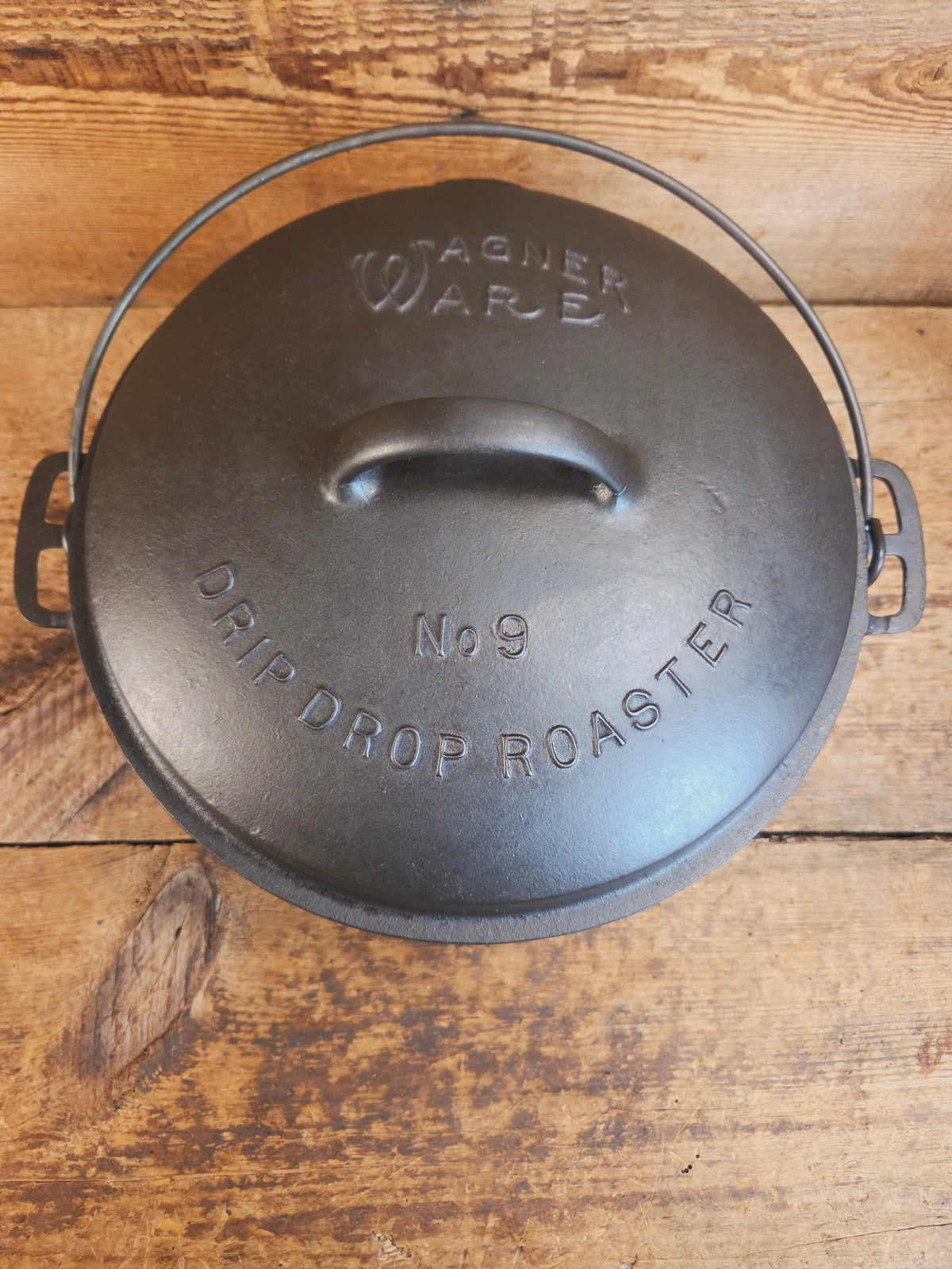 1930’s Large fully marked Wagner Ware No. 9 Dutch Oven with saw tooth style Lid 1269 - Dutch Ovens Trivets & Kettles