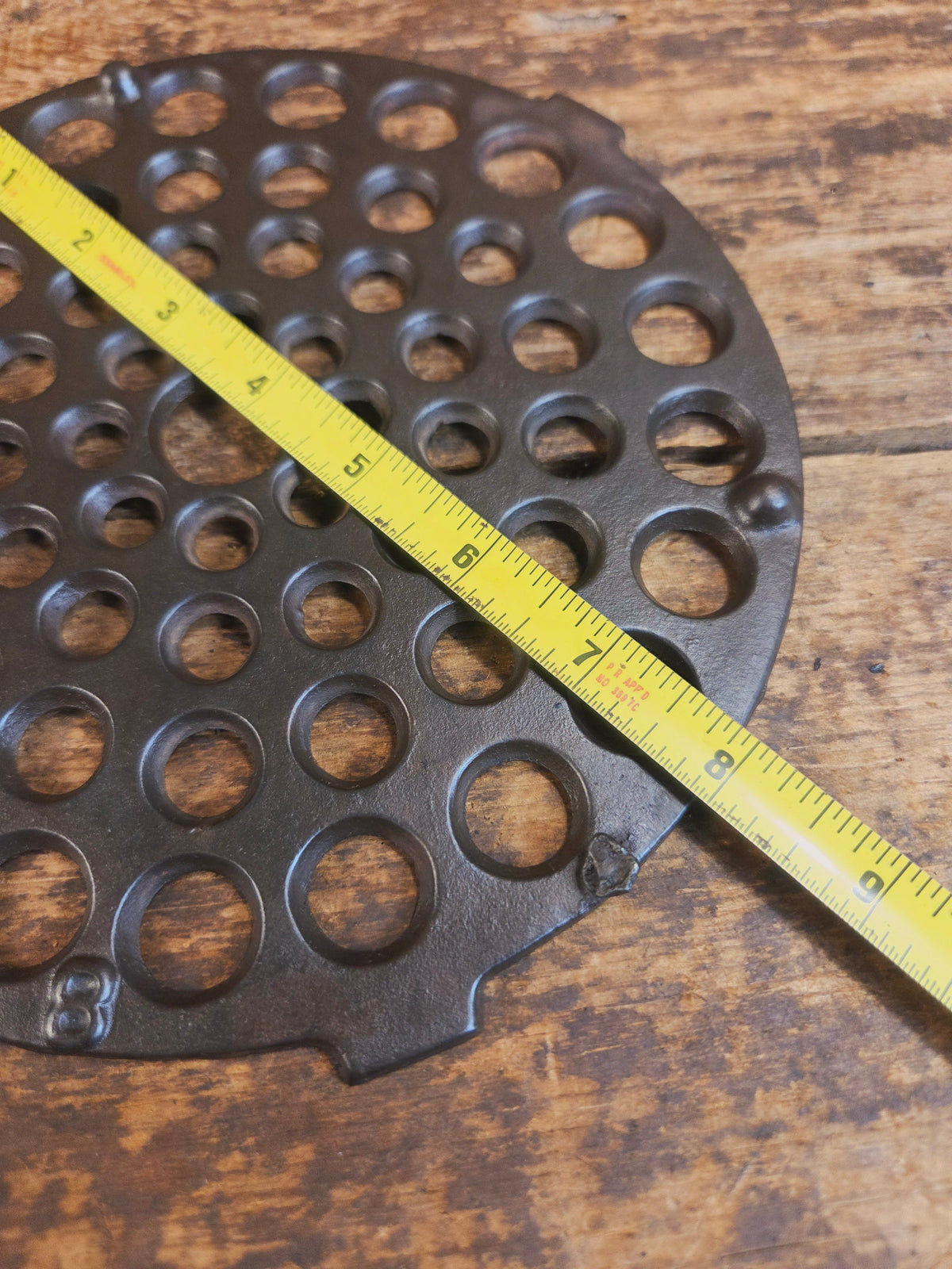 Need a trivet for your #8 Favorite Piqua dutch oven? Marked wtih raised 8 D - Dutch Ovens Trivets & Kettles