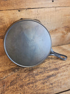Beautiful 1920’s Vollrath #8 Cast Iron Skillet with Heat Ring - Skillet